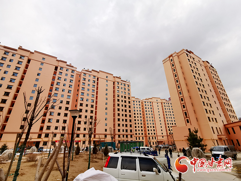【甘肅省決戰(zhàn)決勝脫貧攻堅(jiān)】東鄉(xiāng)縣鎖南鎮(zhèn)城南社區(qū):讓群眾搬進(jìn)“幸福里”