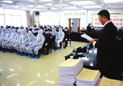 天水秦州區(qū)開審18人涉惡案 被控涉嫌敲詐勒索、尋釁滋事、開設(shè)賭場等
