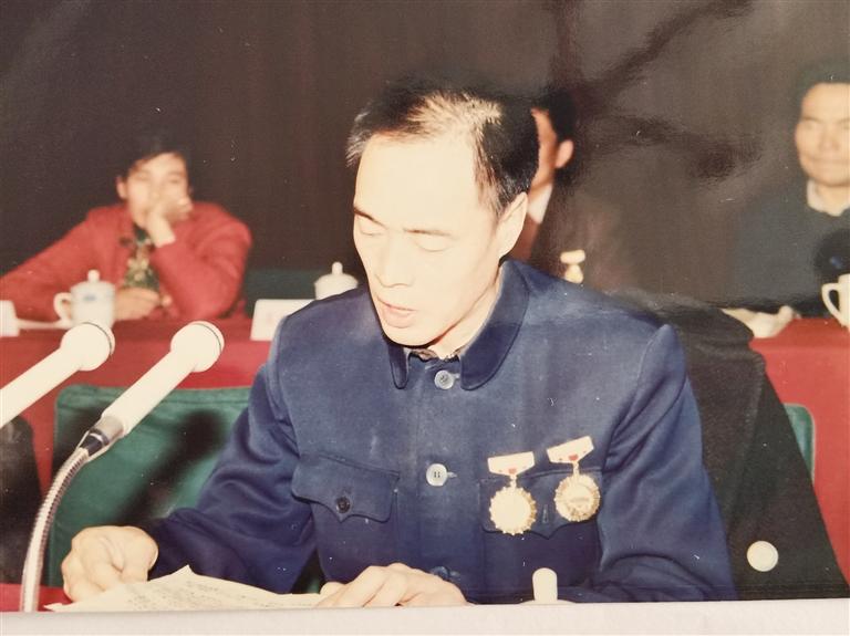 尋訪百名先鋒黨員  他用13年的時間完成28年的工作量——記“刀具大王”、全國勞模、蘭州通用機器廠工人技師蘆聚才