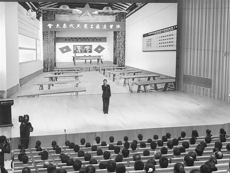 蘭州市開展“學(xué)黨史、頌黨恩、跟黨走”紅色文化進(jìn)校園活動