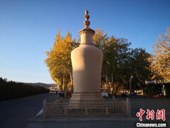 圖為2020年11月，沐浴在晨光中的莫高窟道士塔。(資料圖) 馮志軍 攝