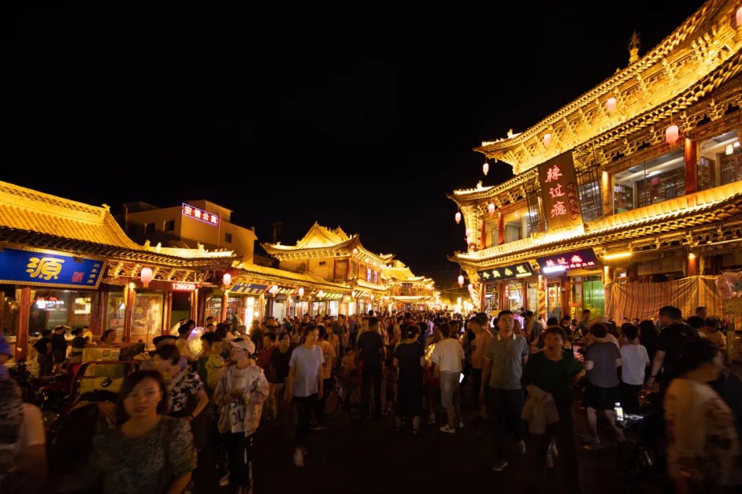 古風(fēng)、華美、浪漫、美味……現(xiàn)實(shí)版“清明上河圖”，就在這里！