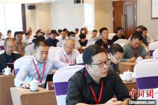 圖為“明清時期河西走廊社會變遷”學(xué)術(shù)研討會現(xiàn)場?！∥渫行侣剛髅郊瘓F供圖