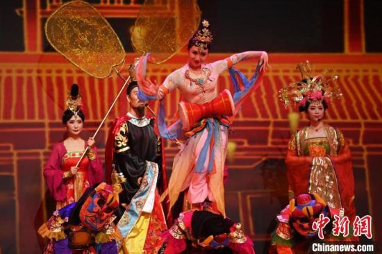 2023年第六屆敦煌文博會期間，系列演藝上演。(資料圖)李亞龍 攝